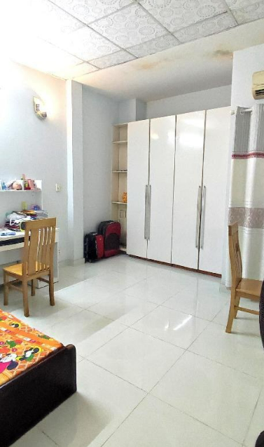 Bán nhà Siêu rẽ , Diện tích siêu rộng 83m2 , Quận Bình Tân , hẻm xe hơi 10m , Quốc Lộ 1A , giá chưa đến 5 tỷ